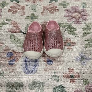 Native Glittery Pink Kids Sandals